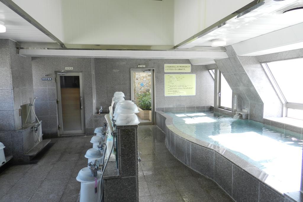 Check In Matsuyama Hotel Мацуяма Екстериор снимка