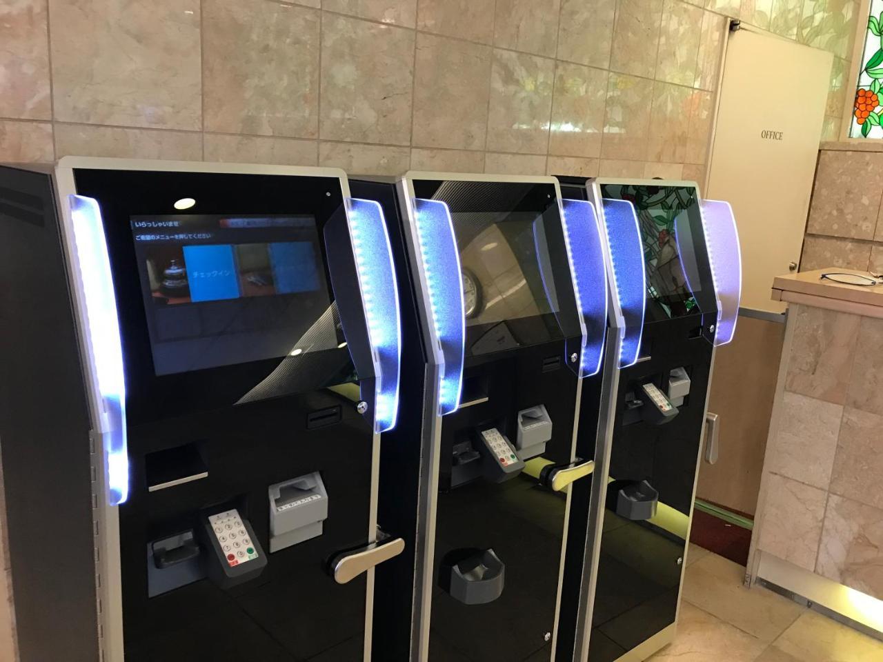 Check In Matsuyama Hotel Мацуяма Екстериор снимка